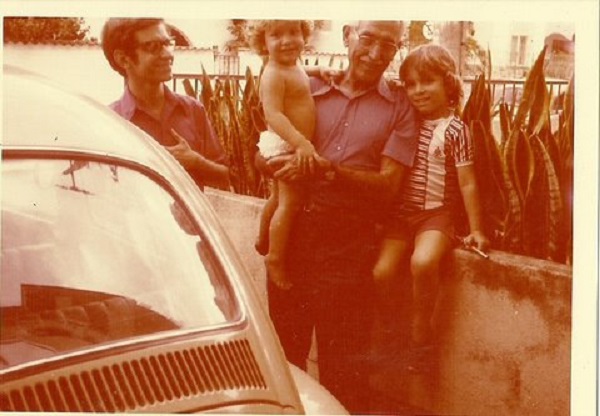 Tio Nenéo , com Márcia e Marcos e Carlinhos - Rio de Janeiro , 1977