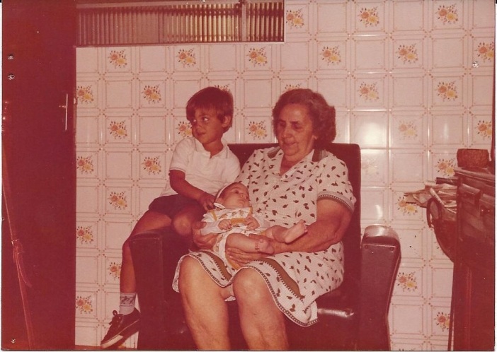 Cesar e Vovó Laura com Beatriz out 1984